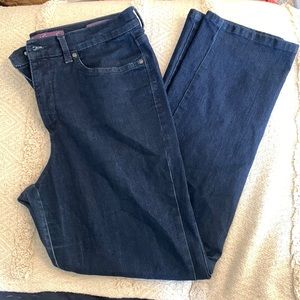 Gloria Vanderbilt dark wash straight leg jeans